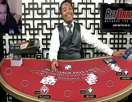 Is this BetOnline blackjack dealer cheating?