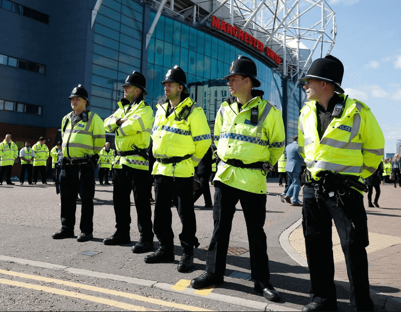 image of dummy bomb scare at old trafford